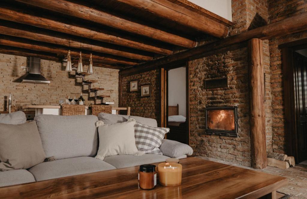 Honey Home Бистрица Экстерьер фото